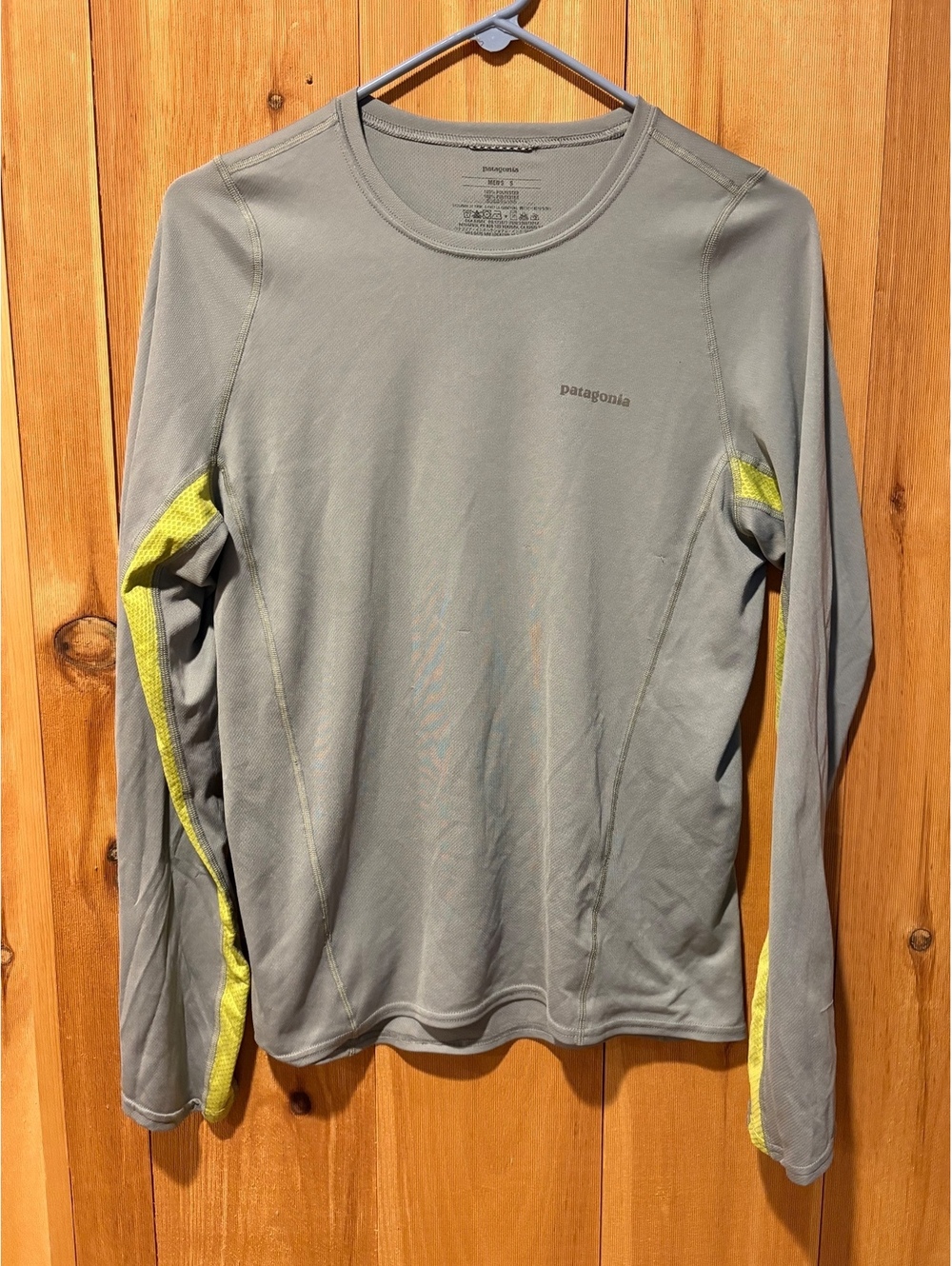 Patagonia Ventilated Long-Sleeved Fore Runner Shirt - Men’s Small